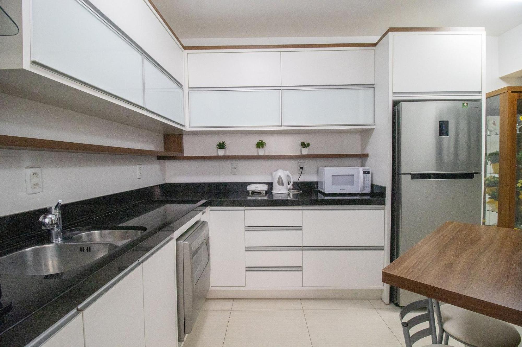BK81 - 3 Dorm, Linda Mobília, Climatizado, 2 Garagens, Wi-Fi Apartamento Balneário Camboriú Exterior foto